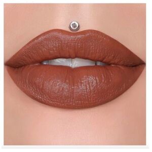 Jeffree Star Cosmetics Velvet Trap Pigment-Rich Matte Lipstick (Man Down Medium)